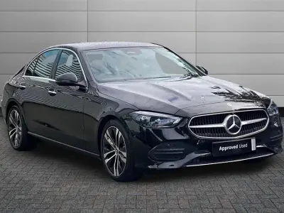 Używany Mercedes C220 Exclusive Luxury 197 KM (144 kW) 2023 Czarny Sedan/Limuzyna
