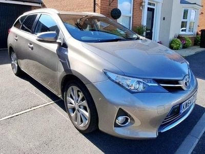 Toyota Auris Hybrid