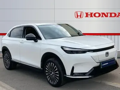 Begagnad Honda e Elegance 150 kW (204 HK) 2024 Halvkombi
