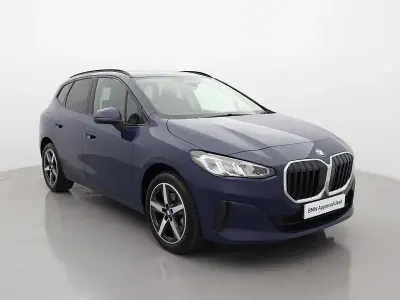 Używany BMW 220 Sport Line 168 KM (123 kW) 2025 Niebieski Hatchback