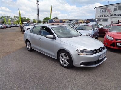 used VW Jetta 1.6 TDI CR Bluemotion Tech SE 4dr DSG