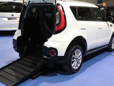 Used Kia Soul 134 HP (98 kW) 2019 White SUV