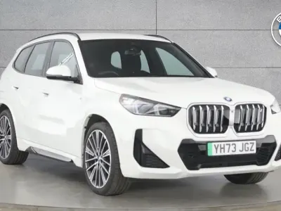 Begagnad BMW iX1 M Sport 227 kW (309 HK) 2023 Vit SUV