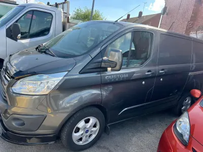 Usado Ford Transit Custom Limited 125 HP (91 kW) 2016 Cinzento Van