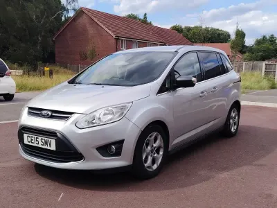 Used Ford Grand C-Max Zetec 2015 Silver MPV