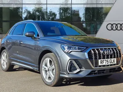 Używany Audi Q3 S-Line 150 KM (110 kW) 2026 Szary SUV