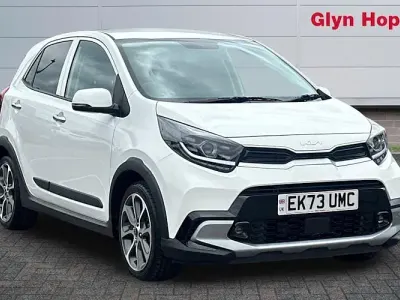 Used Kia Picanto X-Line 67 HP (49 kW) 2023 White Hatchback