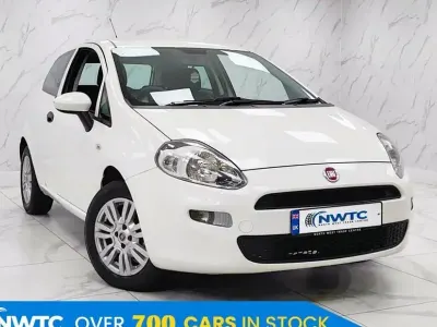 Used Fiat Punto Pop 69 HP (50 kW) 2015 White Hatchback