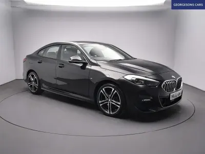 Usado BMW 218 M Sport 140 HP (102 kW) 2022 Preto Sedan