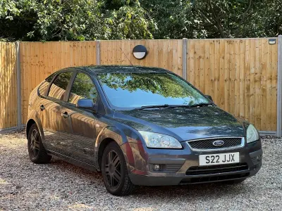 Used Ford Focus Ghia 2006 Grey Hatchback