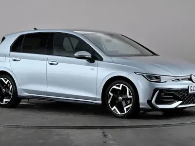 Used VW Golf VIII R-line 150 HP (110 kW) 2025 Silver Hatchback