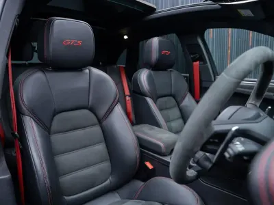Used Porsche Macan 2023 Blue SUV