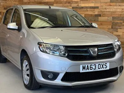 Used Dacia Sandero Lauréate 90 HP (66 kW) 2016 Hatchback