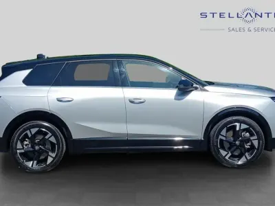 Used Vauxhall Grandland Ultimate 154 kW (210 HP) 2025 Grey SUV