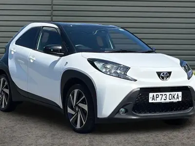 Used Toyota Aygo X 72 HP (52 kW) 2023 White SUV