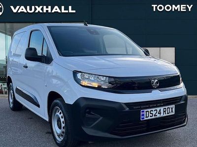 Used Vauxhall Combo S 102 HP (75 kW) 2024 White MPV