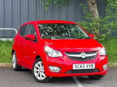 Second-hand Vauxhall Viva 75 CP (55 kW) 2015 Roșu Hatchback