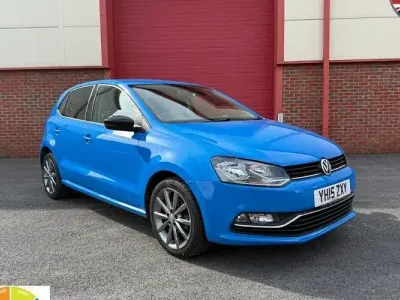 Used VW Polo Design 90 HP (66 kW) 2015 Blue Hatchback
