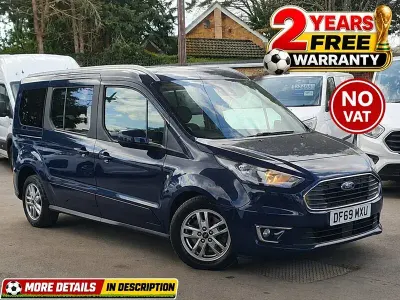 Used Ford Grand Tourneo Connect Titanium 120 HP (88 kW) 2020 Blue MPV