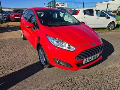 Used Ford Fiesta Zetec 82 HP (60 kW) 2014 Red Hatchback
