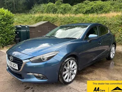 Used Mazda 3 Inclusive 120 HP (88 kW) 2018 Blue Hatchback
