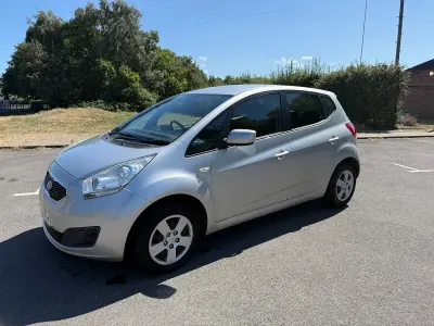 Used Kia Venga Air 90 HP (66 kW) 2013 Silver Hatchback