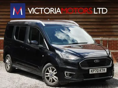 Used Ford Tourneo Titanium 120 HP (88 kW) 2021