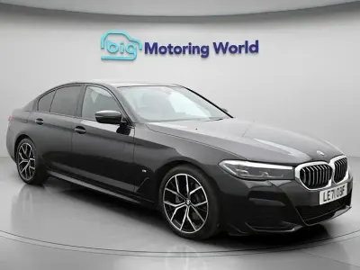 Begagnad BMW 520 M Sport 190 HK (139 kW) 2022 Svart Sedan