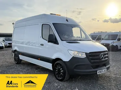Używany Mercedes Sprinter 143 KM (105 kW) 2019 Biały Van