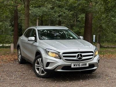 Mercedes GLA200