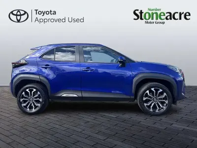 Used Toyota Yaris Cross Design 113 HP (83 kW) 2023 Blue SUV