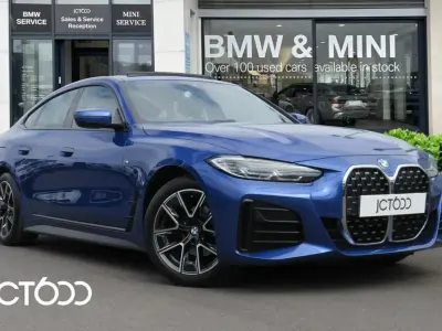 Usado BMW 420 M Sport 180 HP (132 kW) 2022 Azul Coupé