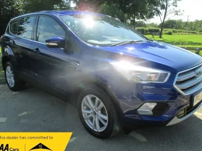 Used Ford Kuga Zetec 120 HP (88 kW) 2017 Blue SUV
