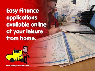 Used Fiat 500 Lounge 69 HP (50 kW) 2017 Red Hatchback