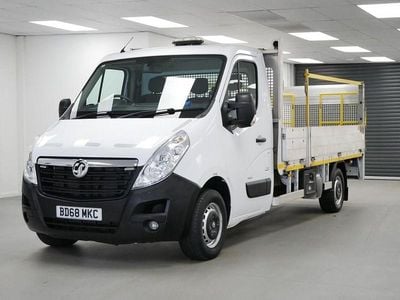 Used Vauxhall Movano 130 HP (95 kW) 2019 White MPV