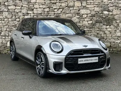 Usado Mini Cooper Sport 2025 Plateado Utilitario