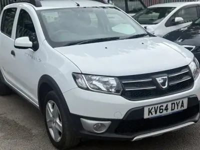 Used Dacia Sandero Lauréate 90 HP (66 kW) 2016 Hatchback