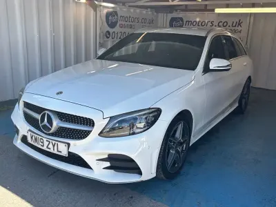 Used Mercedes C300 AMG line 245 HP (180 kW) 2019 White Estate