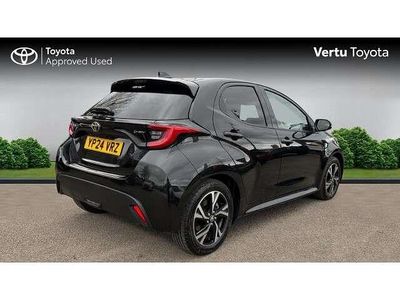 Used Toyota Yaris Hybrid Design 116 HP (85 kW) 2024 Black Hatchback