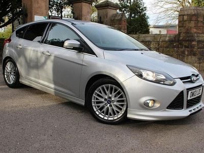 Used Ford Focus Zetec 115 HP (84 kW) 2012 Silver Hatchback