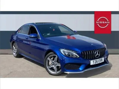 Usado Mercedes C250 AMG Line Premium 204 HP (150 kW) 2018 Azul Sedan