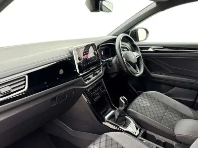 Used VW T-Roc R-line 150 HP (110 kW) 2023 Black SUV