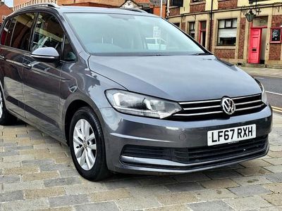 Used VW Touran Family 115 HP (84 kW) 2017 Grey MPV