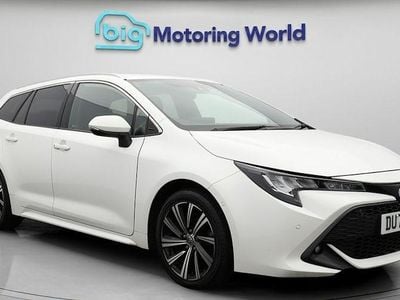 Used Toyota Corolla Design 122 HP (89 kW) 2022 White Estate