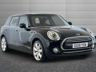 Usado Mini Cooper Clubman Exclusive 136 CV (100 kW) 2019 Negro Familiar