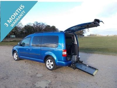 Blue Used 2014 VW Caddy Maxi Life Life MPV | £10,950 (Expensive)