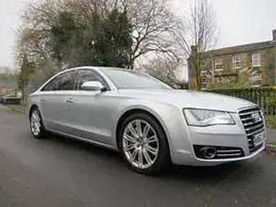 Used Audi A8 Comfort 414 HP (304 kW) 2013 Silver Sedan