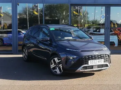 Usado Hyundai Bayon Premium 120 HP (88 kW) 2022 Cinzento SUV