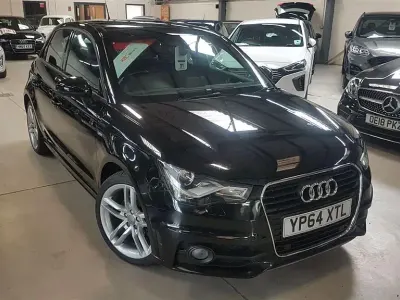 Begagnad Audi A1 Sportback S-Line 122 HK (89 kW) 2014 Svart Halvkombi