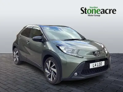 Used Toyota Aygo X 72 HP (52 kW) 2023 Green SUV